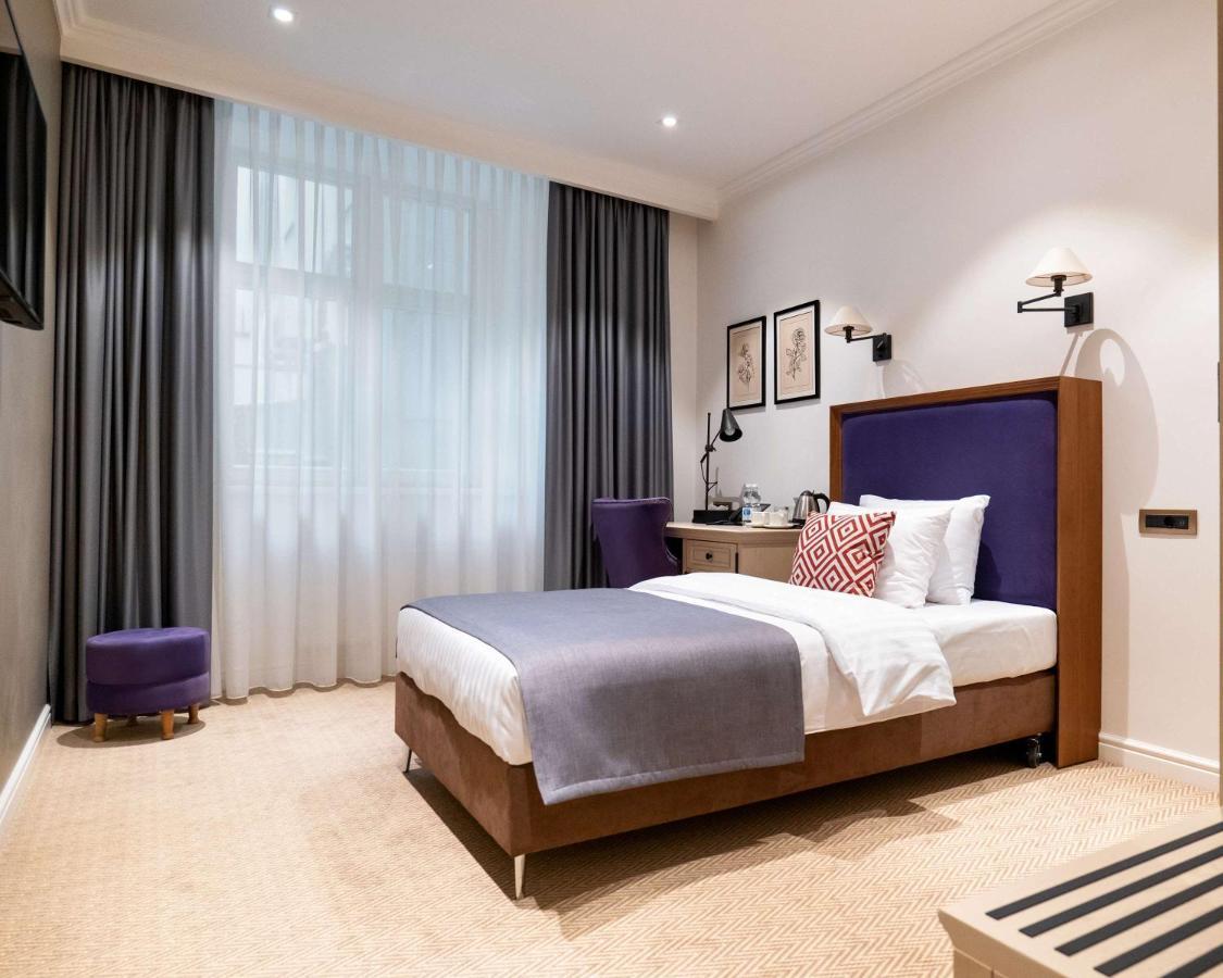 Best Western Plus Market Square Lviv Buitenkant foto