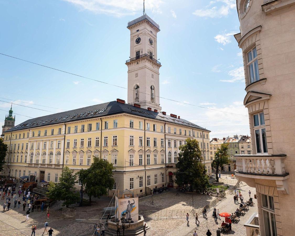 Best Western Plus Market Square Lviv Buitenkant foto